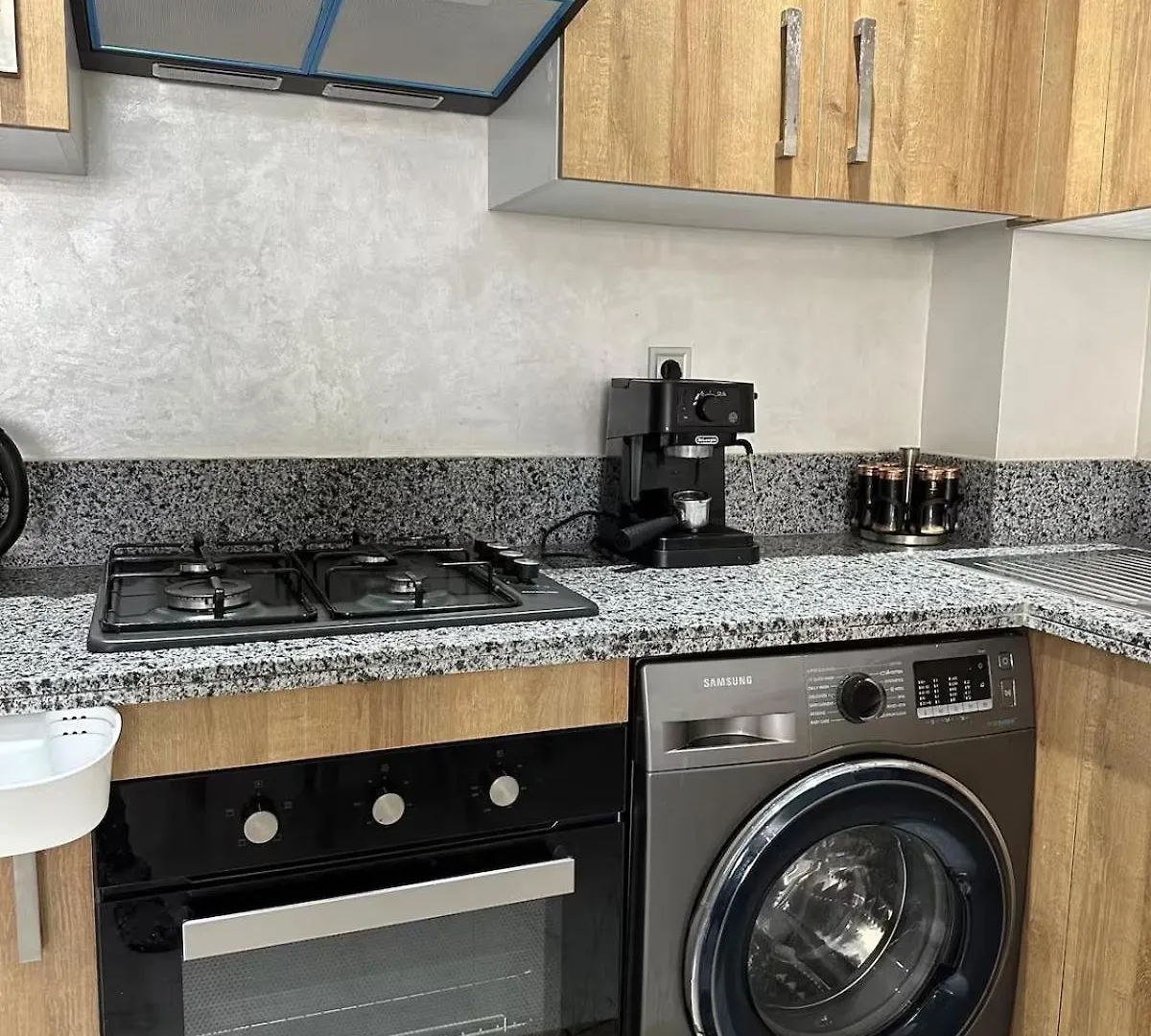 Appartement Studio Confortable Avec Balcon, Piscine, Jardin Et Aire De Jeux Casablanca